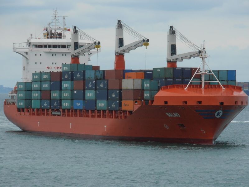 Containerschip Balao is een van de schepen op de nieuwe lijndienst die ook de terminal van Verbrugge aandoet.